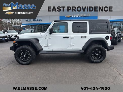 Used 2019 Jeep Wrangler Unlimited Sport S image 4