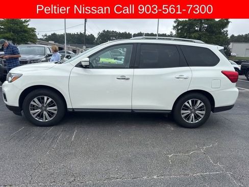 Used 2019 Nissan Pathfinder SL FWD image 6