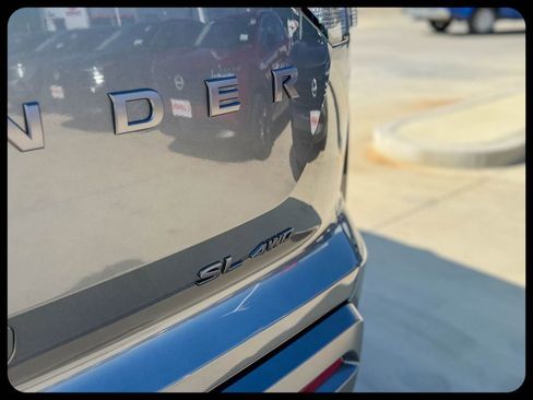 New 2026 Nissan Pathfinder SL AWD/4WD image 7