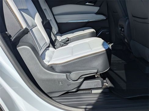 New 2026 Chevrolet Traverse High Country image 37