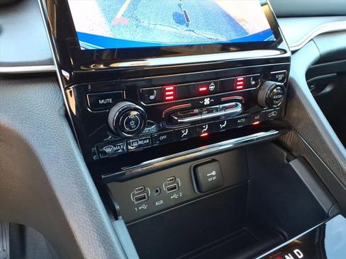 New 2025 Jeep Grand Cherokee Limited image 25