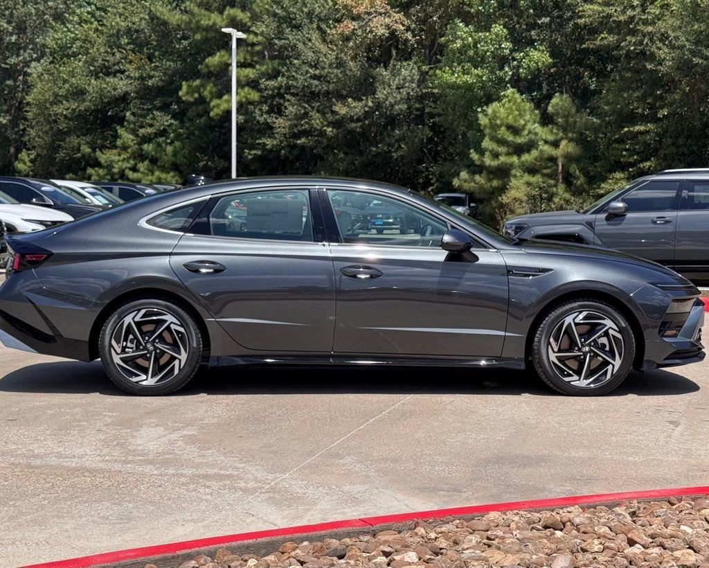 New 2026 Hyundai Sonata SEL FWD image 10