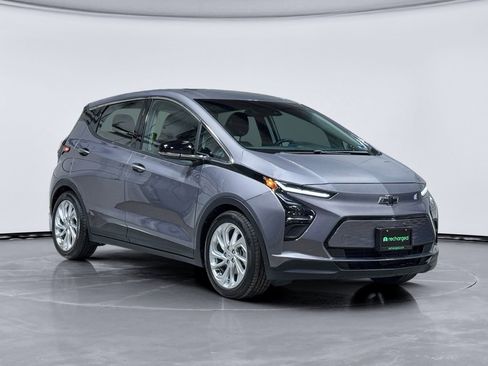 Used 2023 Chevrolet Bolt LT w/ Driver Confidence Package image 4