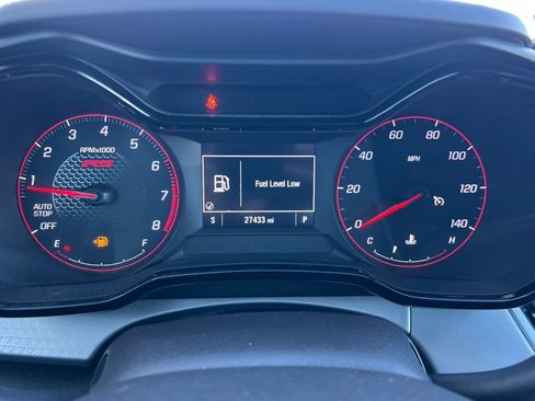 Used 2024 Chevrolet Trax RS w/ Sunroof Package image 24