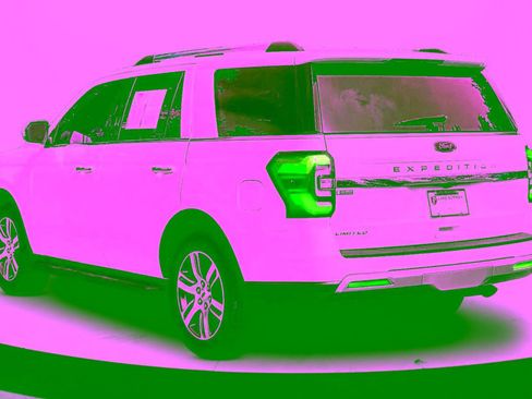 Used 2024 Ford Expedition Limited AWD/4WD image 7