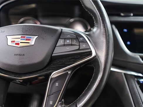 Used 2022 Cadillac XT5 Premium Luxury w/ LPO, Floor Liner Package image 12