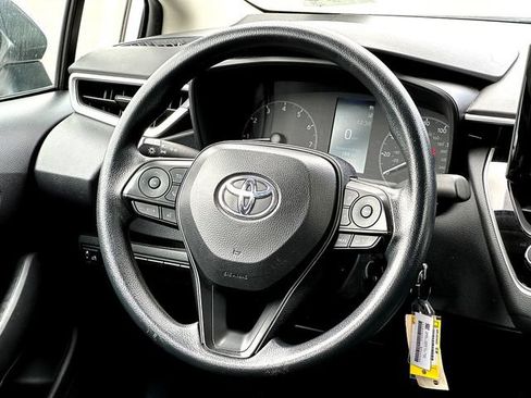 Used 2024 Toyota Corolla LE FWD image 29