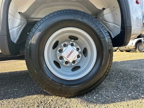 New 2026 GMC Sierra 3500 Pro image 20