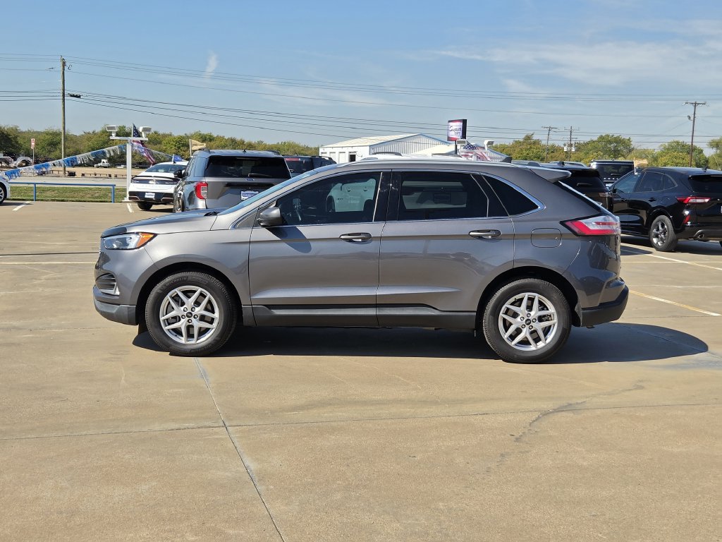 Certified 2024 Ford Edge SEL w/ Convenience Package AWD/4WD image 4