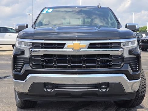 Used 2024 Chevrolet Silverado 1500 LT AWD/4WD image 9