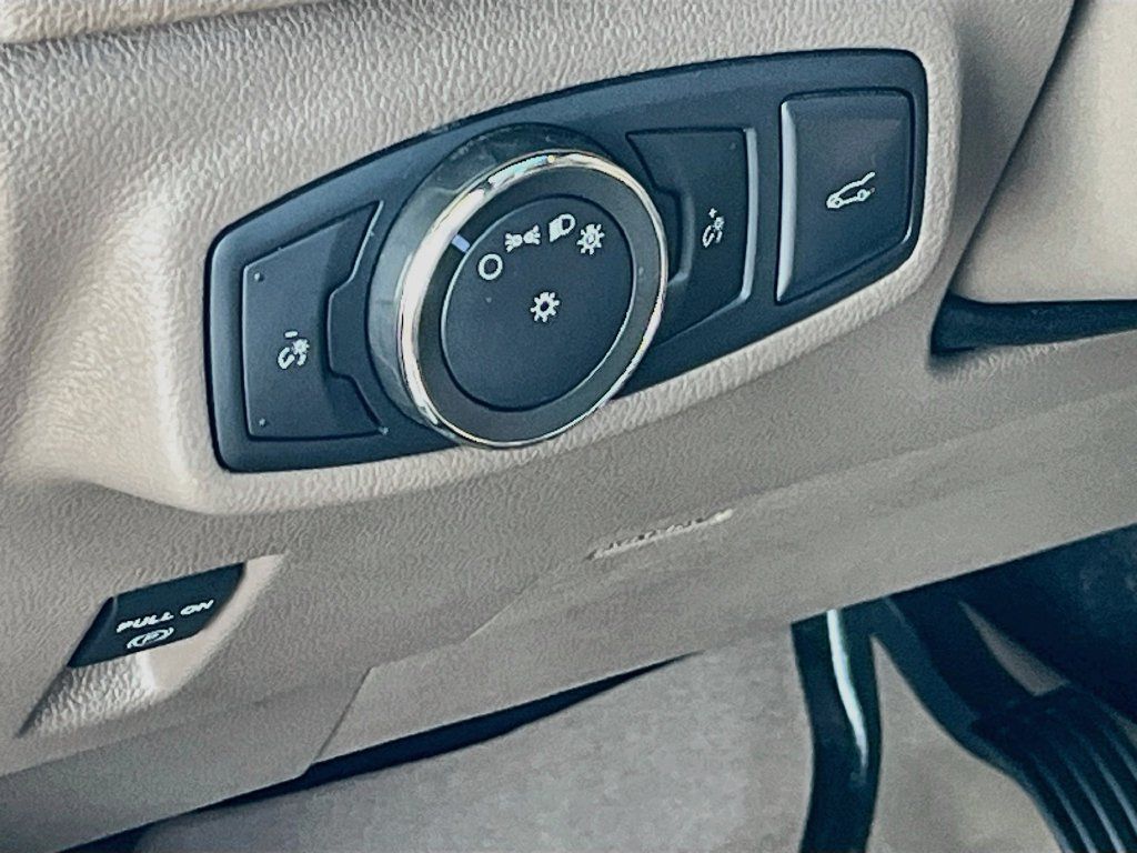 Used 2017 Lincoln MKC Reserve AWD/4WD image 10