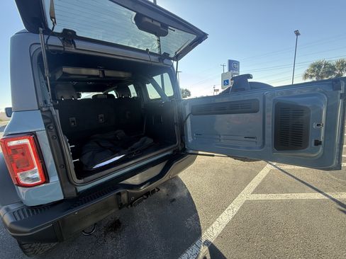 Used 2022 Ford Bronco Black Diamond image 10