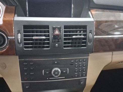 Used 2011 Mercedes-Benz GLK 350 2WD image 11