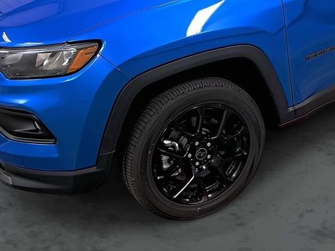 New 2026 Jeep Compass Latitude image 7