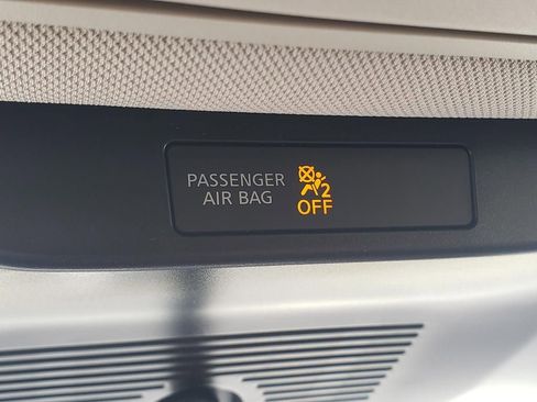 Used 2025 Nissan Murano SV image 35