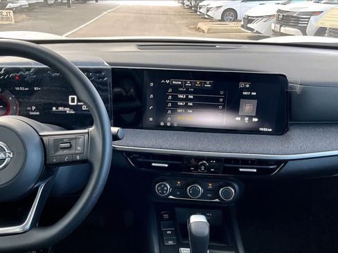 New 2026 Nissan Kicks S image 6