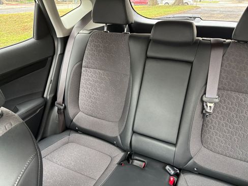 Used 2025 Kia Seltos S image 34