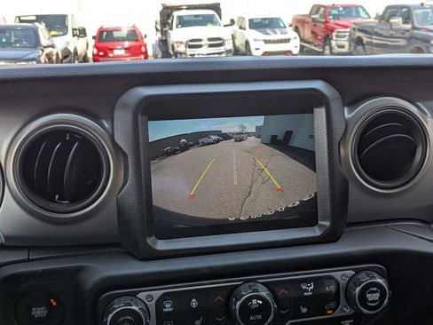 Certified 2023 Jeep Wrangler Unlimited w/ Sun & Screen Package AWD/4WD image 21