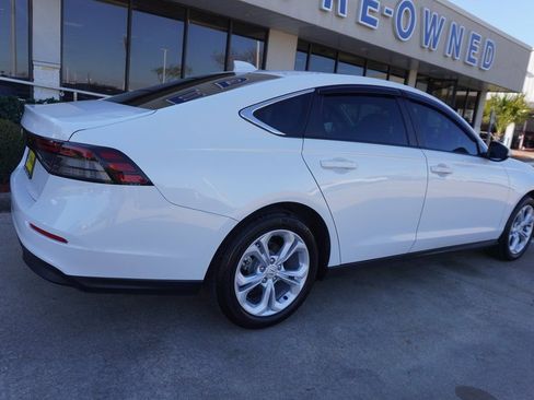 Used 2025 Honda Accord LX image 6