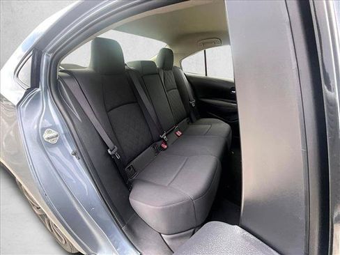Used 2020 Toyota Corolla LE FWD image 29