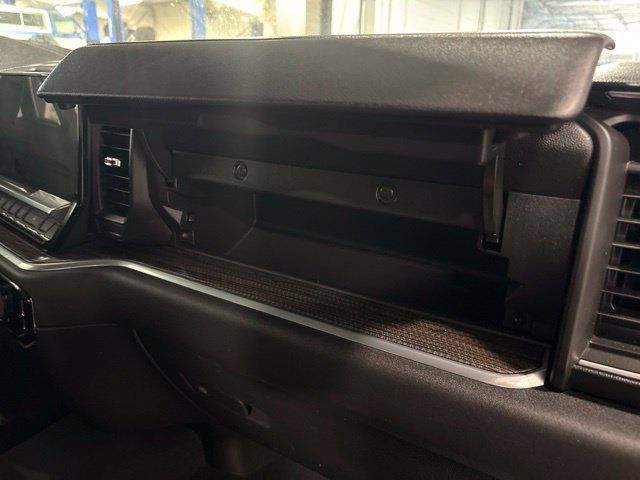 Used 2025 Chevrolet Silverado 2500 LT w/ Convenience Package AWD/4WD image 45