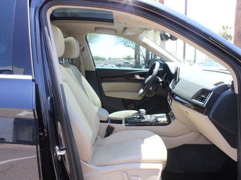 Used 2019 Audi Q5 2.0T Premium Plus w/ Premium Plus Package AWD/4WD image 16