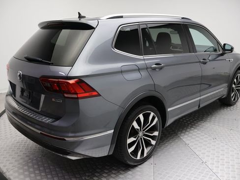 Used 2019 Volkswagen Tiguan SEL Premium R-Line w/ 3rd Row Seat Package AWD/4WD image 8
