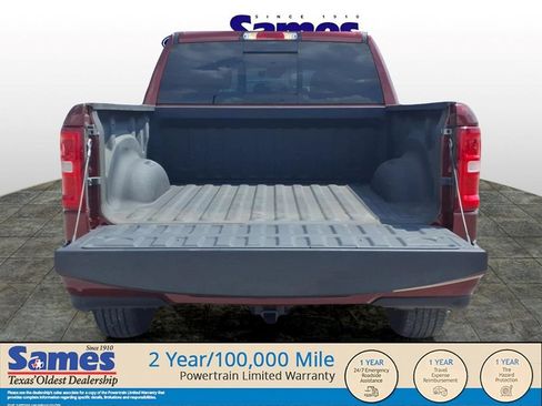 Used 2025 RAM 1500 Big Horn AWD/4WD image 10