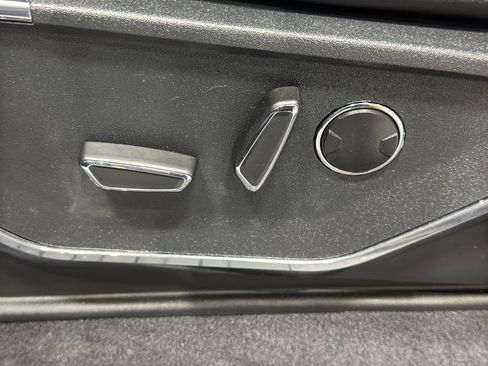 Used 2023 Ford F150 Lariat w/ Equipment Group 502A High image 10