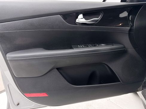 Used 2023 Kia Forte GT-Line image 28