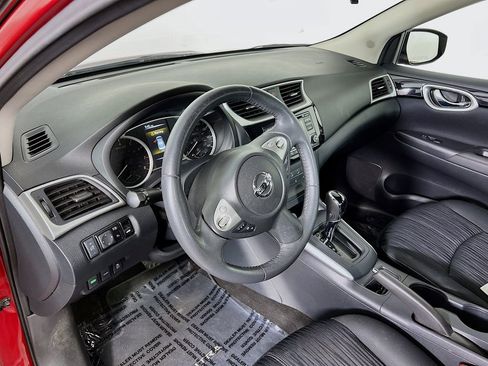Used 2017 Nissan Sentra SV image 7
