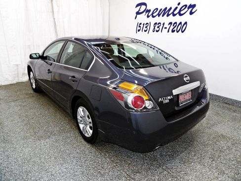 Used 2010 Nissan Altima 2.5 SL w/ SL Pkg FWD image 4