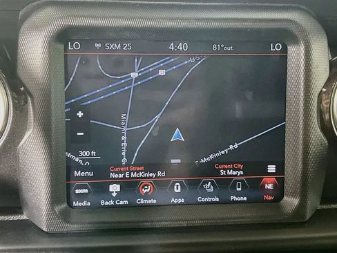 Used 2020 Jeep Wrangler Unlimited Sahara AWD/4WD image 14