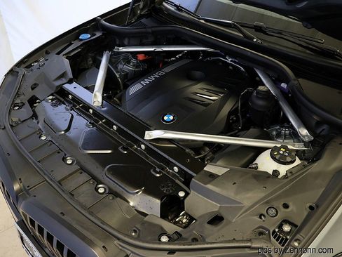 Certified 2024 BMW X5 xDrive40i w/ Executive Package image 41