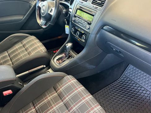 Used 2012 Volkswagen GTI 4-Door image 17