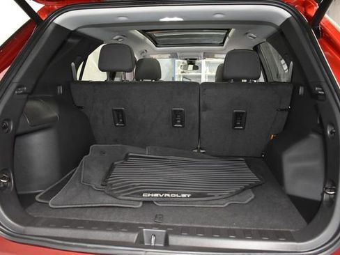 Used 2023 Chevrolet Equinox LT AWD/4WD image 31