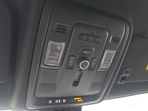 Used 2024 GMC Yukon Denali image 44