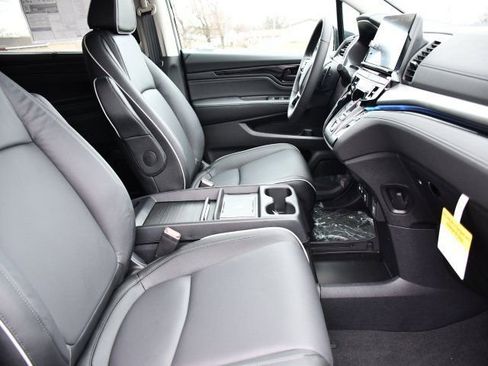 New 2026 Honda Odyssey Touring image 33