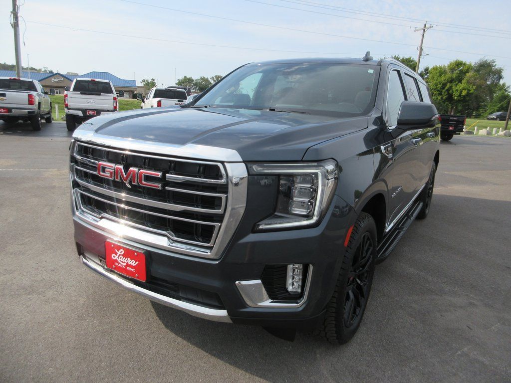 Certified 2021 GMC Yukon XL SLT w/ SLT Premium Package AWD/4WD image 11