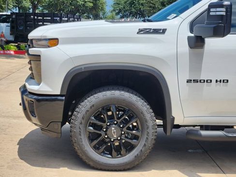 New 2026 Chevrolet Silverado 2500 Custom w/ Custom Value Package AWD/4WD image 16