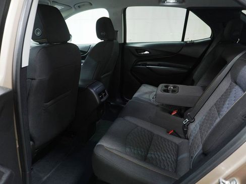 Used 2018 Chevrolet Equinox LT image 13