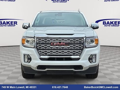 Used 2022 GMC Canyon Denali image 2