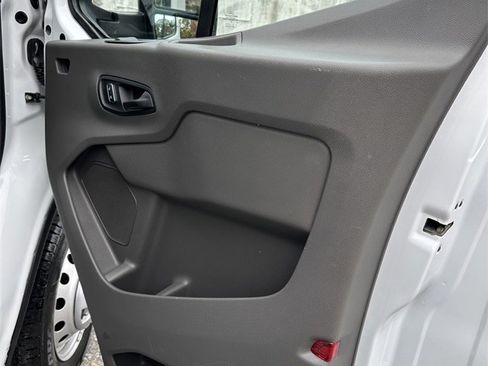 Used 2022 Ford Transit 350 image 28