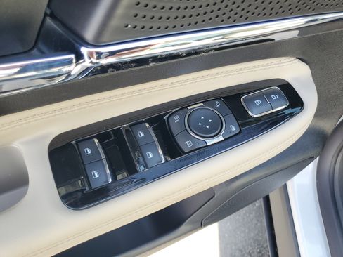 New 2026 Lincoln Corsair Premiere image 10