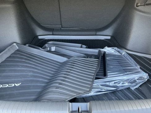 Used 2025 Honda Accord EX-L image 18