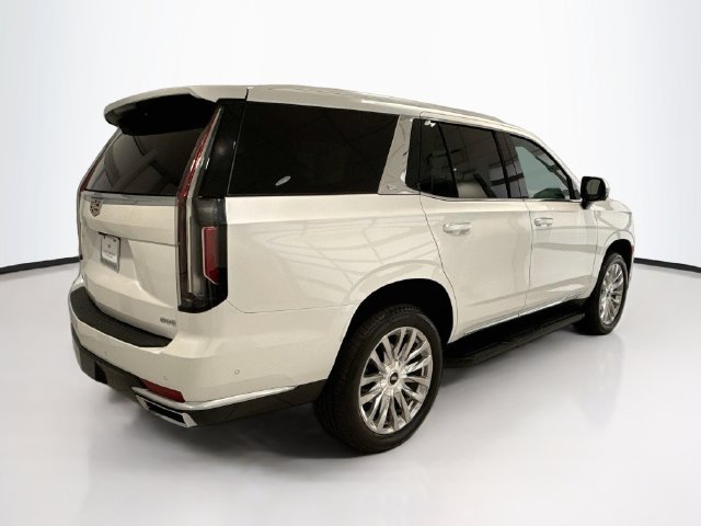 Used 2023 Cadillac Escalade Premium Luxury w/ LPO, Floor Liner Package AWD/4WD image 6