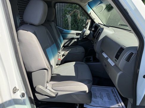Used 2018 Nissan NV 2500 SV w/ Navigation Package image 13