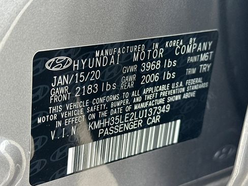 Used 2020 Hyundai Elantra GT FWD image 28