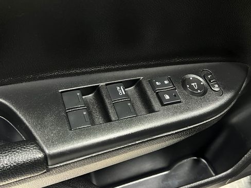 Used 2017 Honda Accord Sport Special Edition image 13