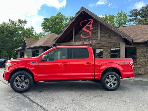 Used 2018 Ford F150 XLT w/ Equipment Group 302A Luxury AWD/4WD image 2